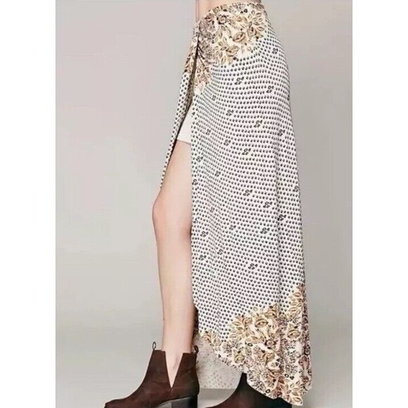 Free People‎ Skirt Womens Medium Column Print Maxi Cream Split Faux Boho Western - Picture 3 of 10